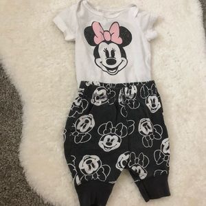 Minnie Mouse Outfit